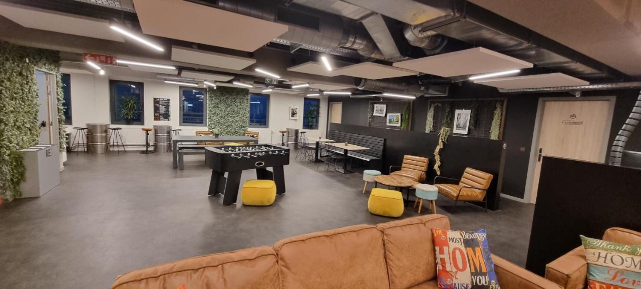 Auberge Jeunesse Charleroi Youth Hostel שרלרואה מראה חיצוני תמונה