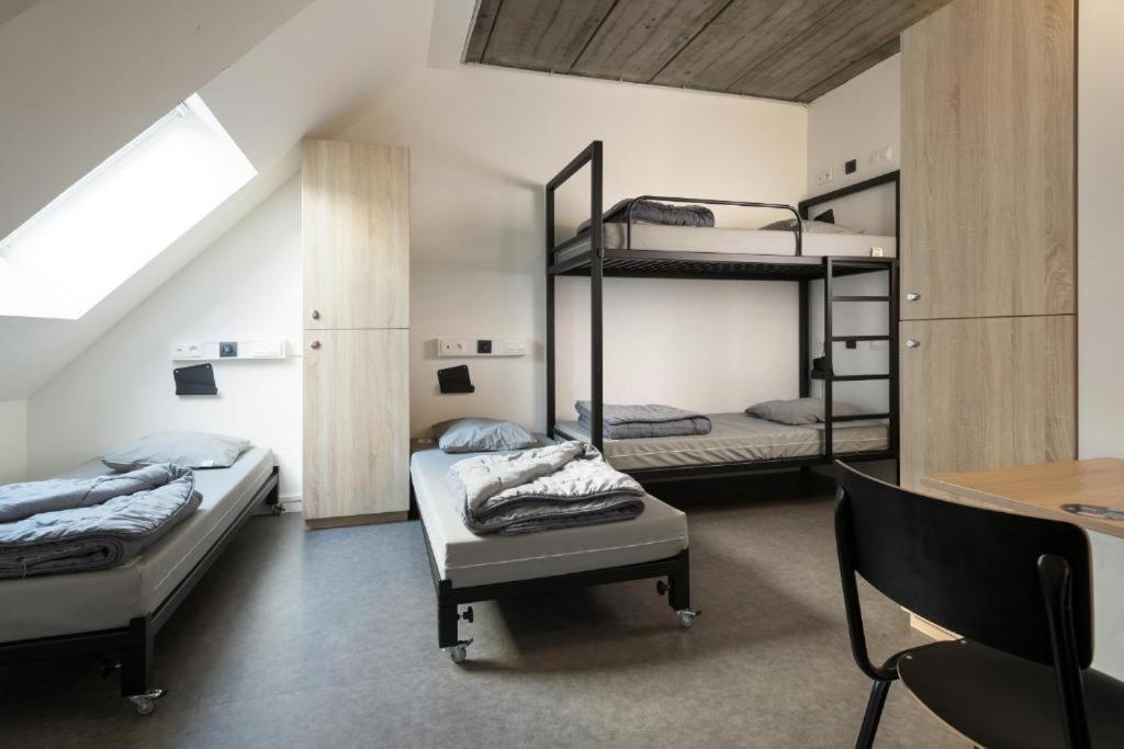 Auberge Jeunesse Charleroi Youth Hostel שרלרואה מראה חיצוני תמונה